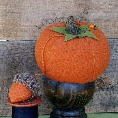 BIG FAT Pumpkin Pin Cushion Set - Wool Applique Pattern - Shipped