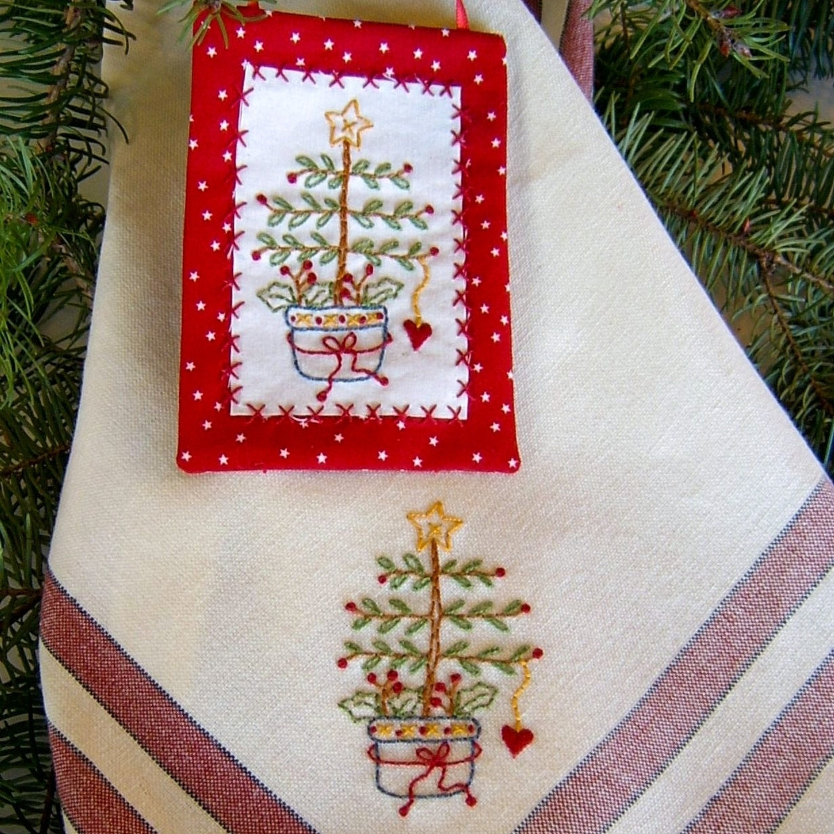 Folk-Art Christmas Tree - Hand Embroidery Pattern - Download