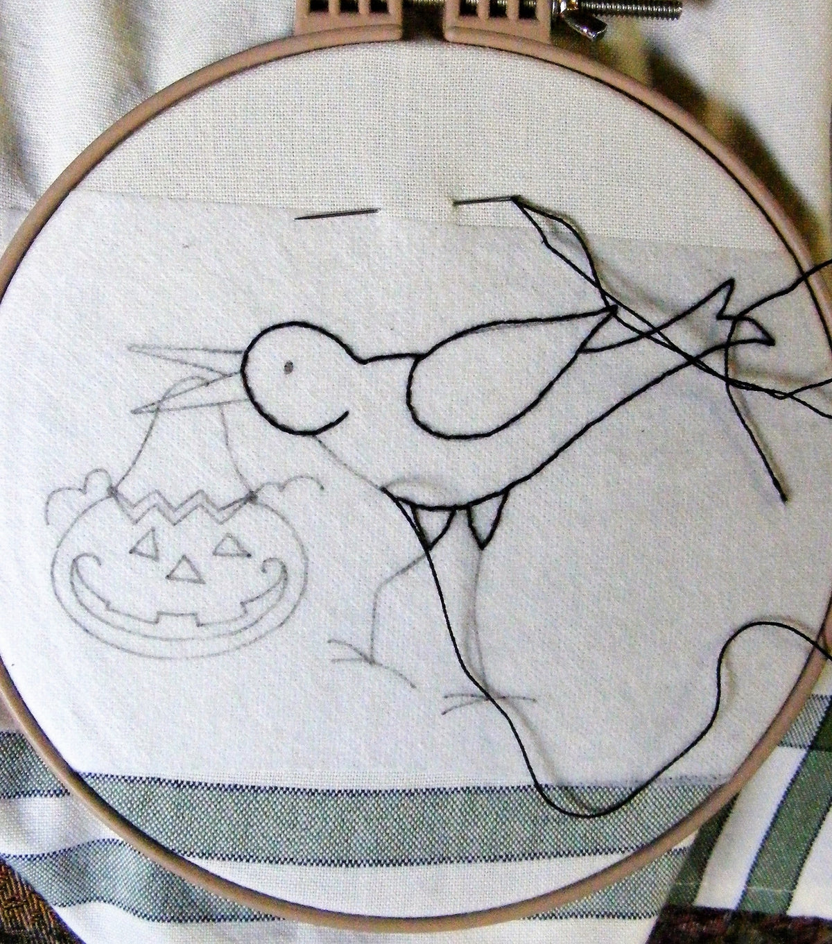 Trick or Treat Crow - Hand Embroidery Pattern - Download