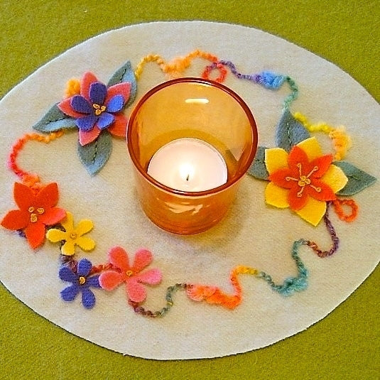 Spring Floral Candle Mat - Wool Applique Pattern - Download