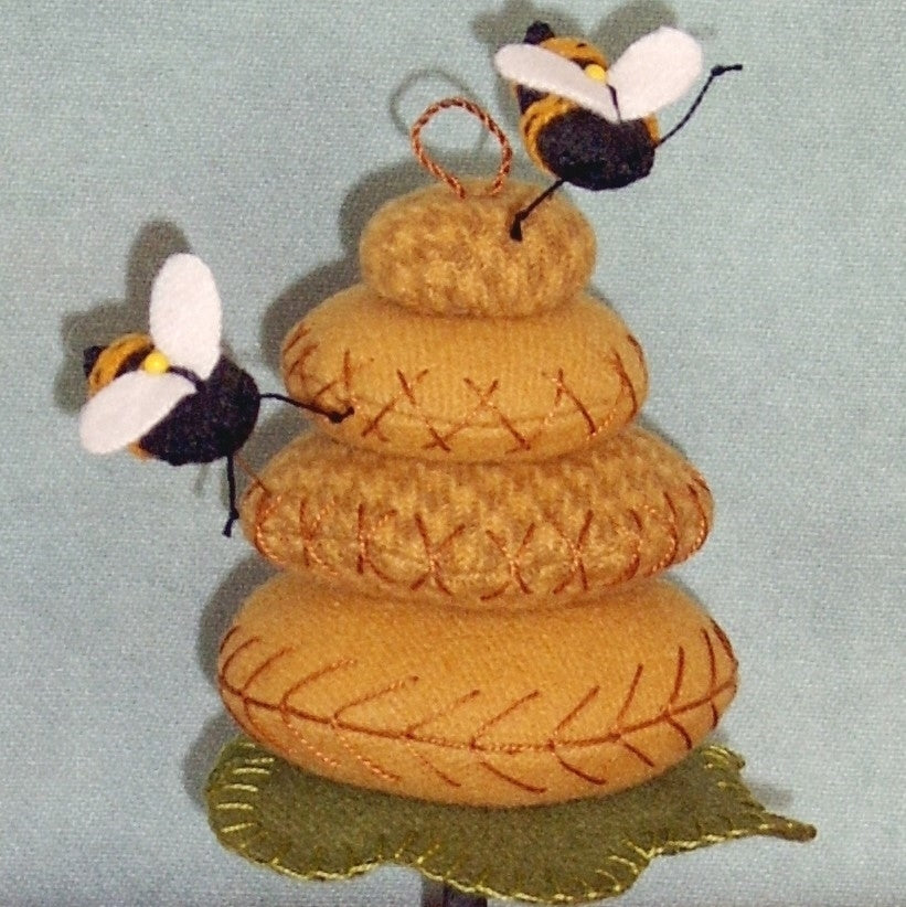 Bee Skep Make-Do - Wool Applique Pattern - Shipped