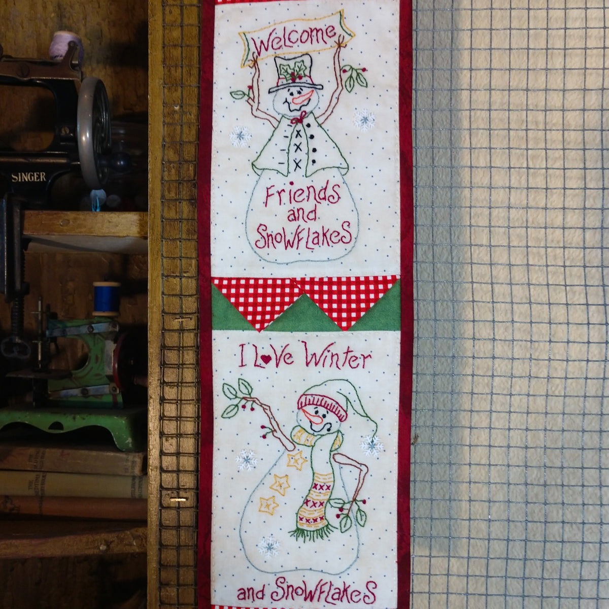 Friends and Snowflakes Machine Embroidery Pattern - Download