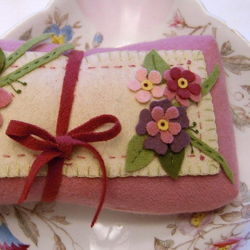 Think PINK Sachet/Pin Cushion - Wool Applique Pattern - Shipped