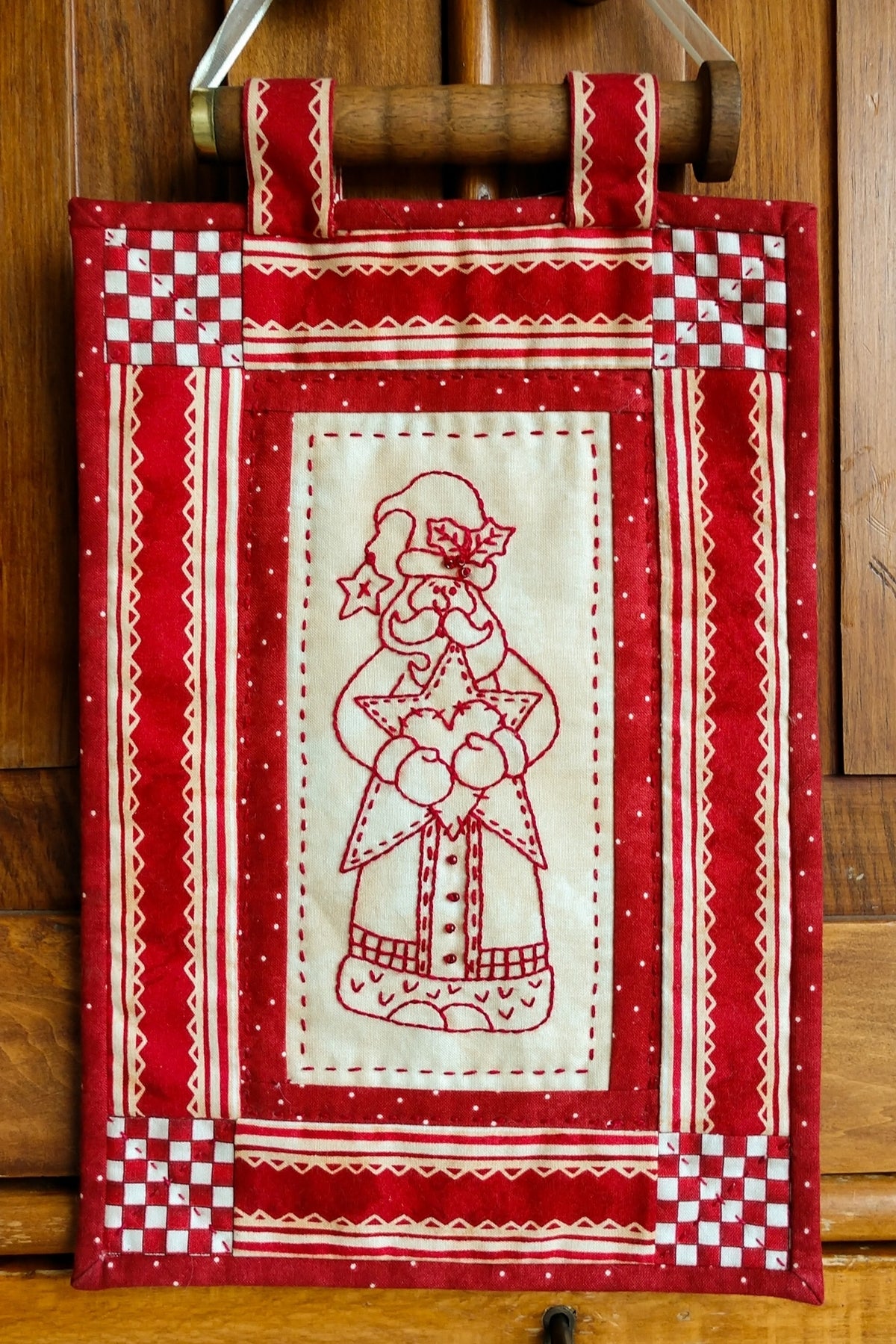 Simply Santa - Machine Embroidery Pattern - Download