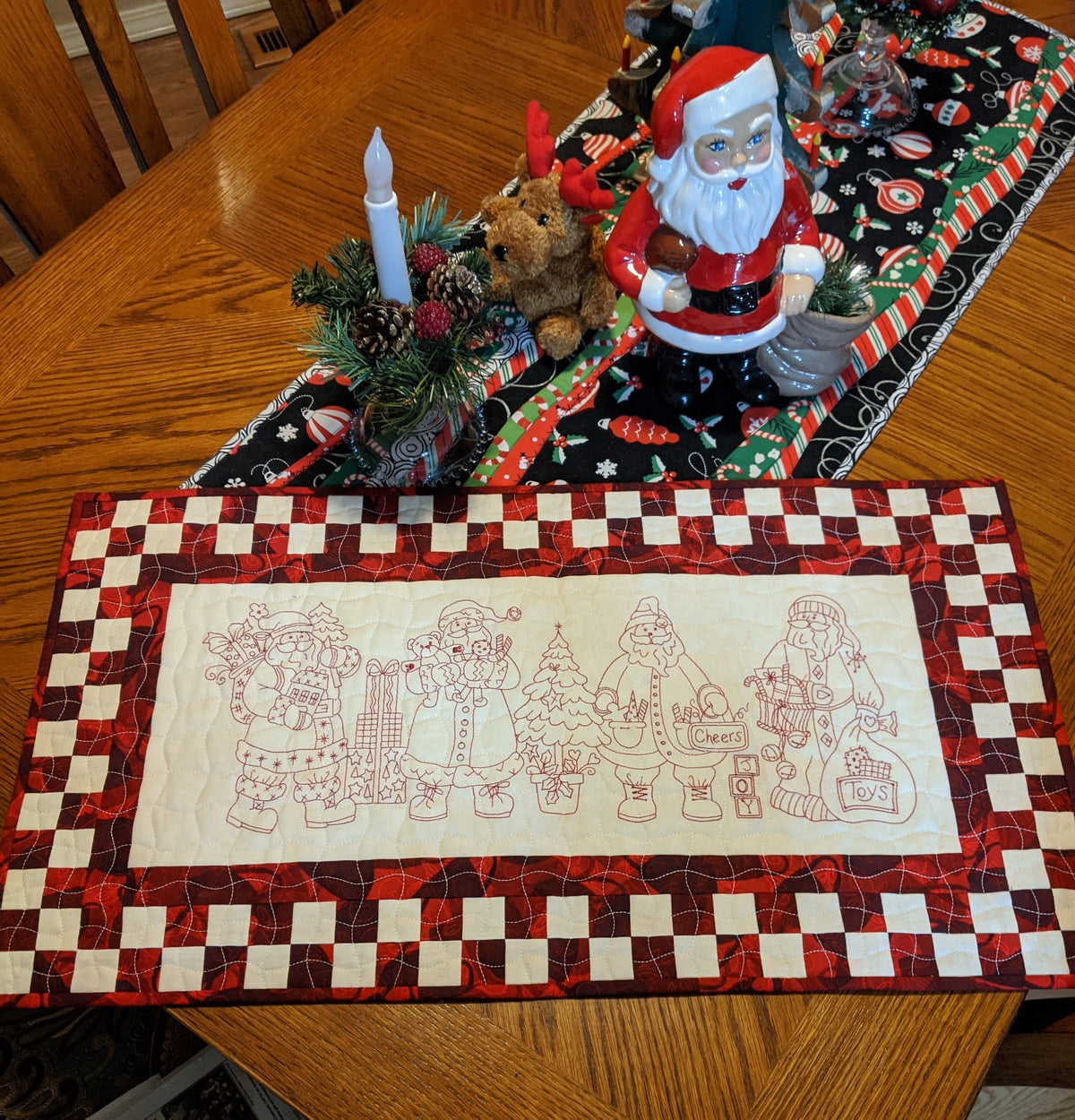 Santa Quartet Table Runner - Hand Embroidery Pattern - Shipped