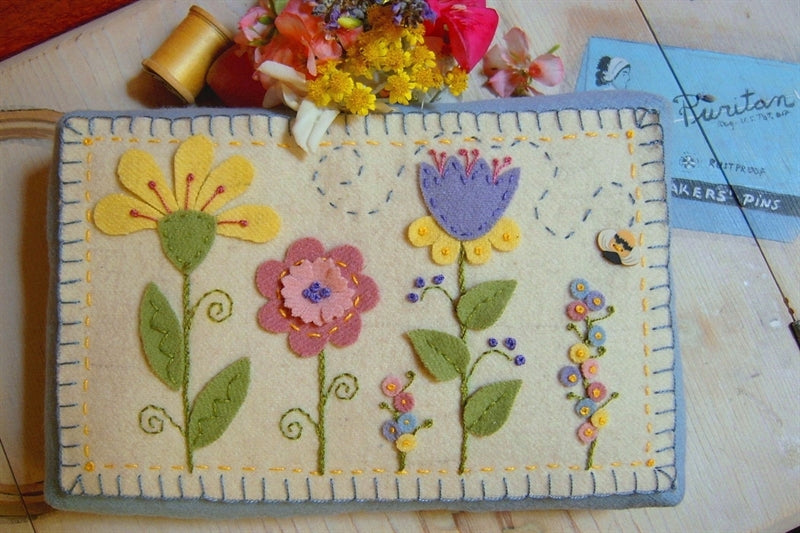 Summer's Garden Pin Cushion - Wool Applique Pattern - Shipped