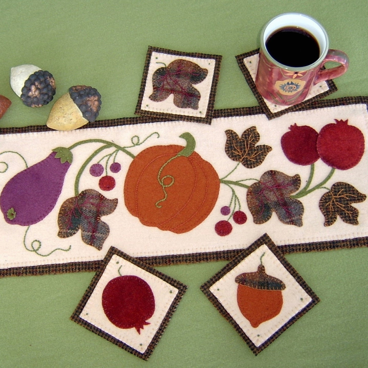 Harvest Bounty Table Runner - Wool Applique Pattern - Shipped
