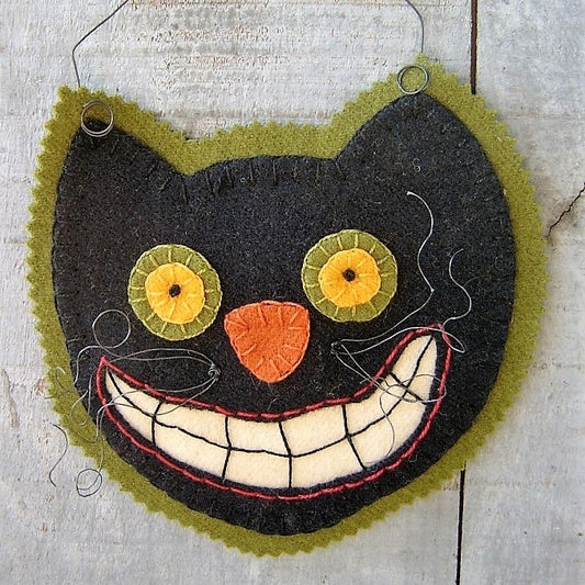 Scaredy Cat Halloween Face - Wool Applique Pattern - Download