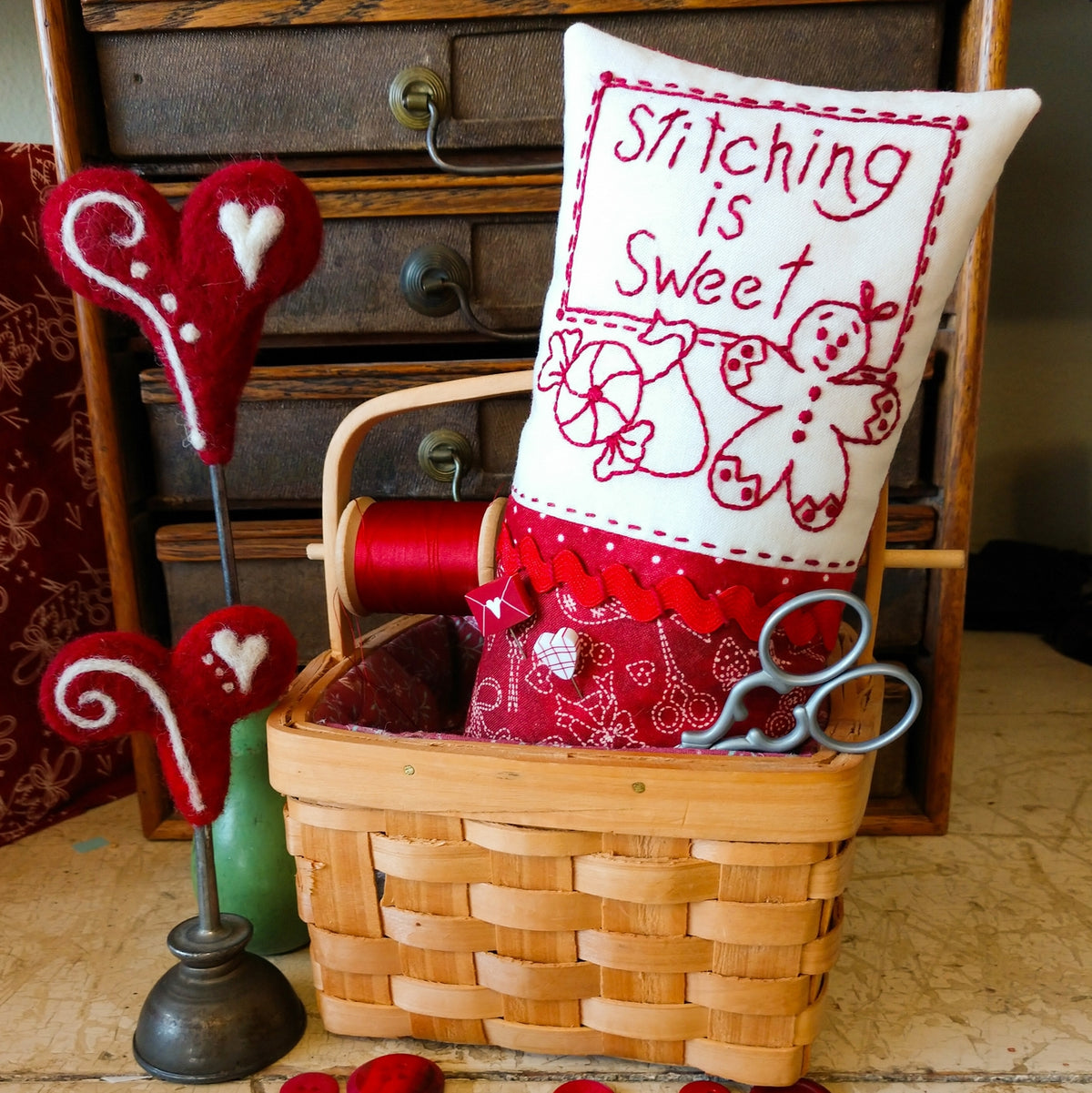 Stitching Is Sweet Pin Cushion