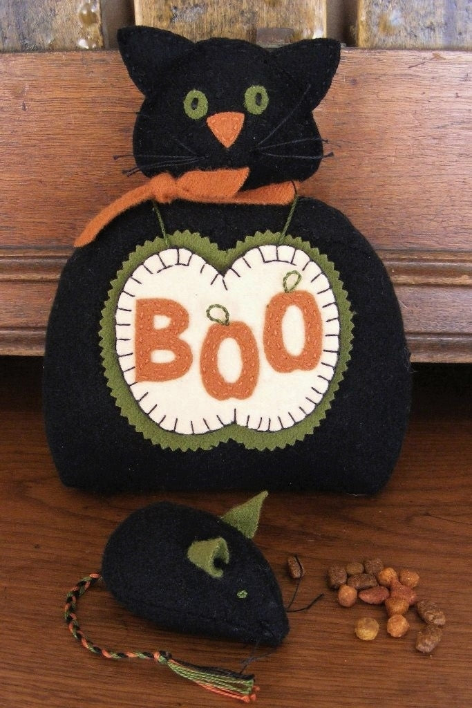 BOO Cat & Mouse Pin Cushion Set - Wool Applique Pattern - Shipped