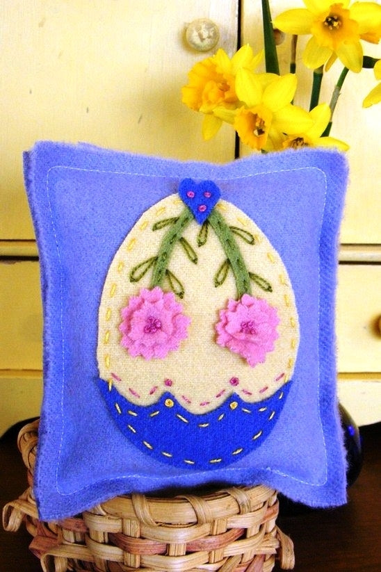 Easter Egg Pin Cushion - Wool Applique Design - Download
