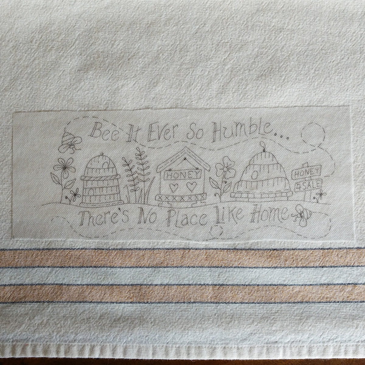 The Hummm of Bees - BBD No-Trace