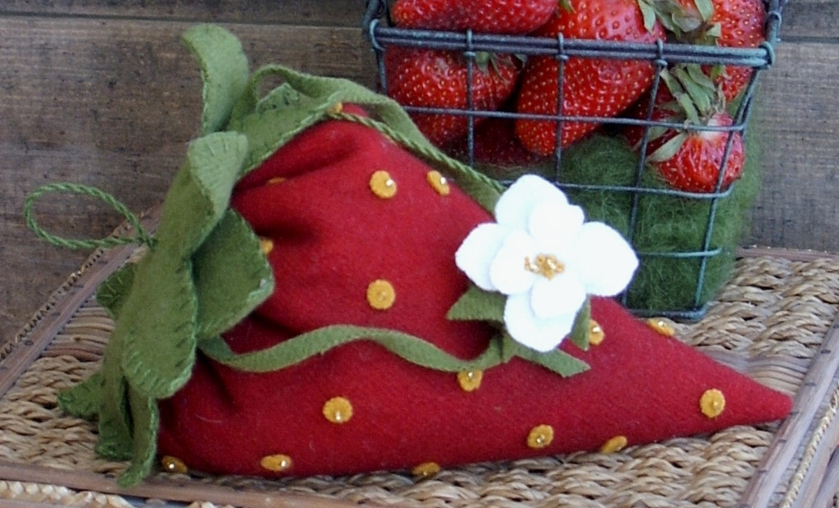 BIG FAT Strawberry Pin Cushion Set - Wool Applique Pattern - Shipped