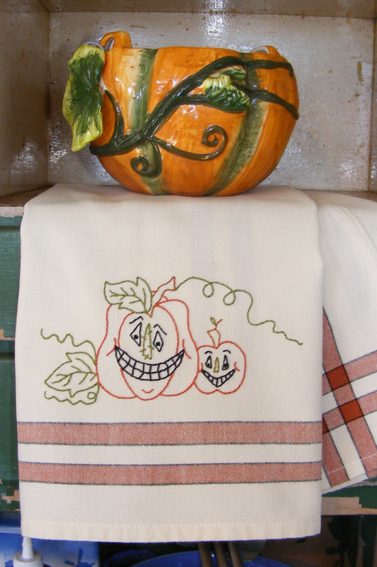 Pumpkin Pair Tea Towels - Hand Embroidery Pattern - Download