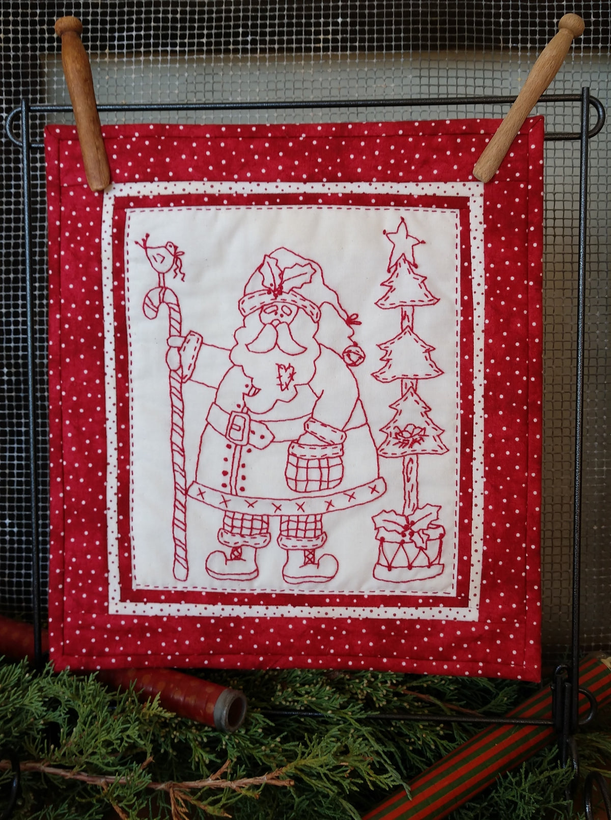 Homespun Santa - Machine Embroidery Pattern - Download 