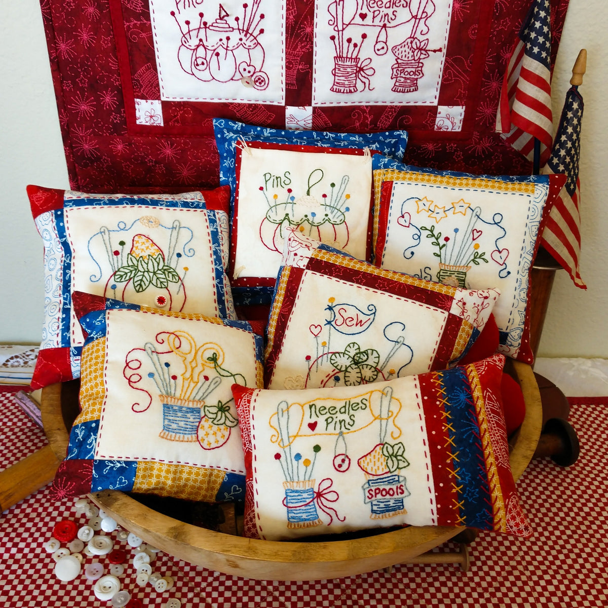 Stitcher's Festive Bowl Fillers & Quilt - Machine Embroidery Pattern - Download