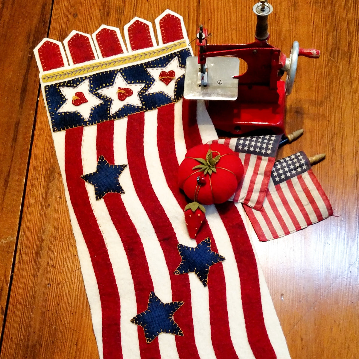 Stars 'n Stripes Table Runner - Wool Applique Pattern - Shipped