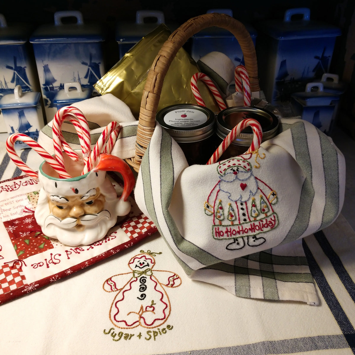 Christmas Tea Towels - Hand Embroidery Pattern - Shipped 