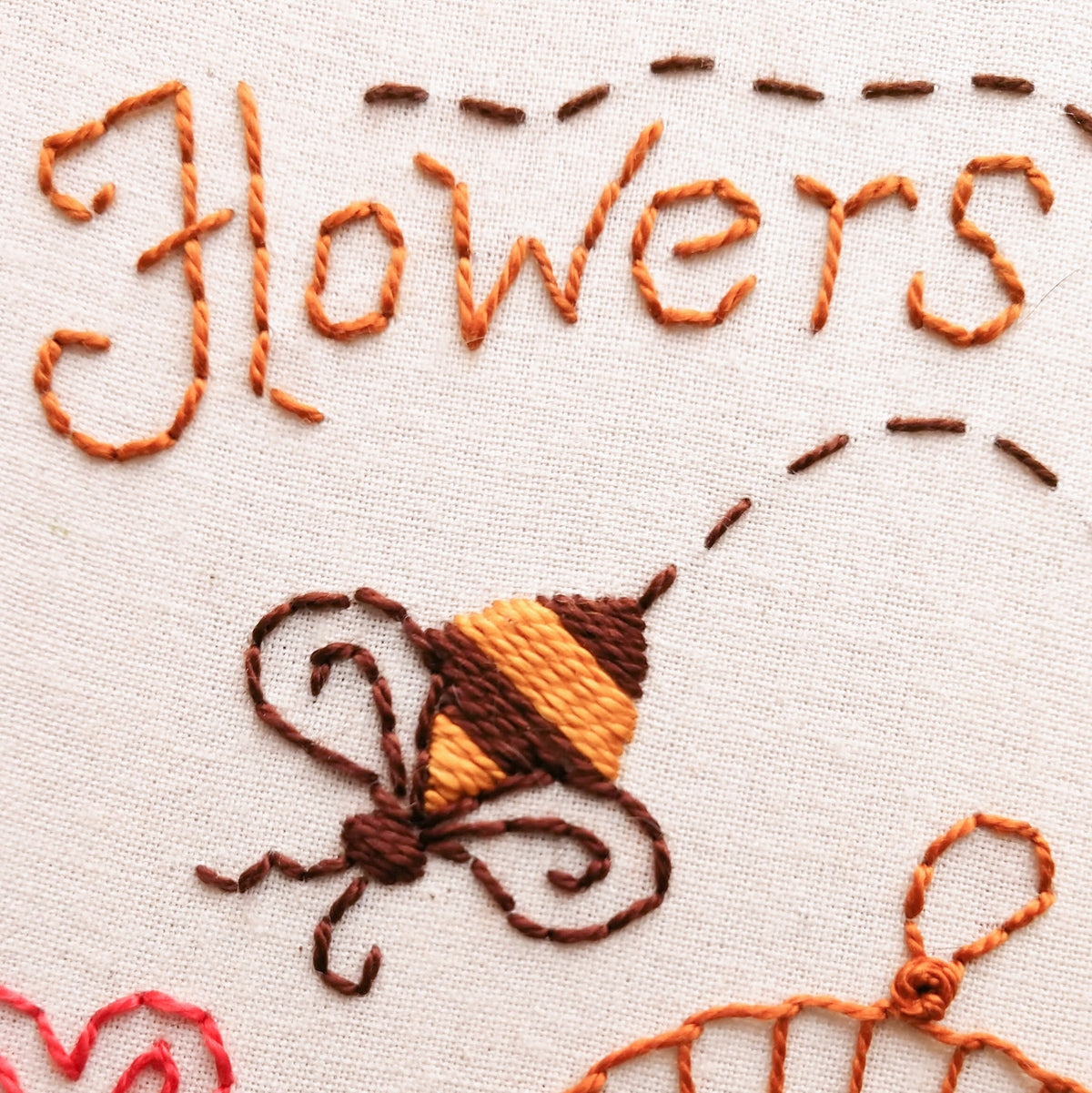 Flowers, Bees & Honey Hoop - Machine Embroidery Pattern - Shipped