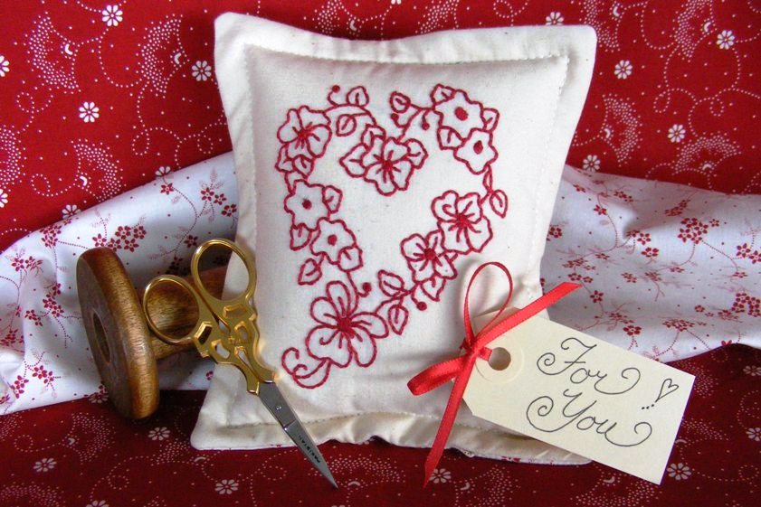 Mother's Day Floral Heart - Hand Embroidery Pattern - Download