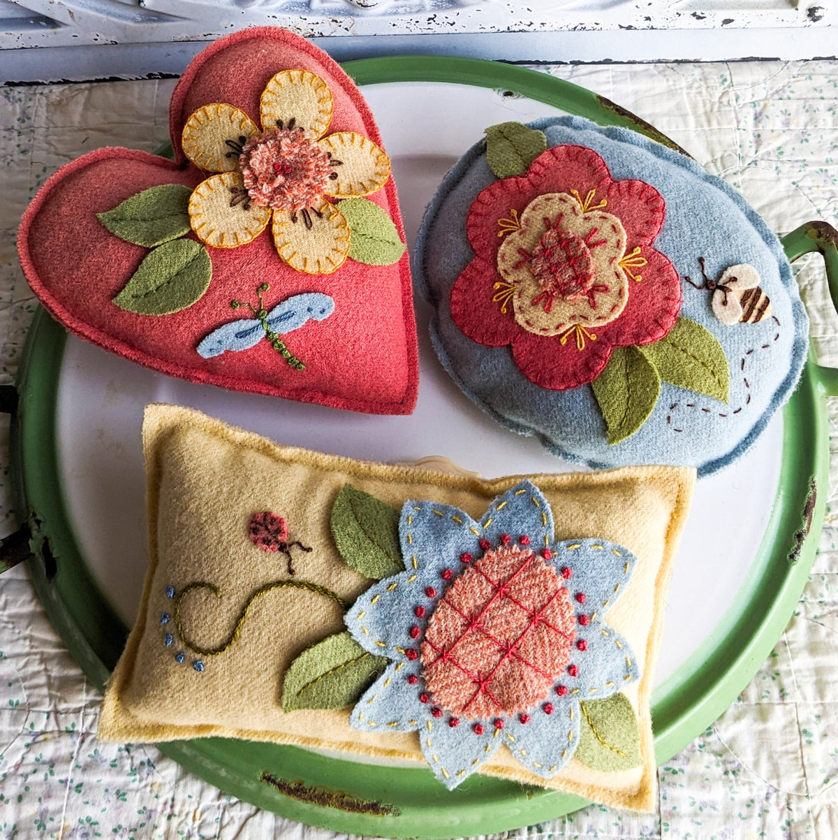BIG Flower Pin Cushions - Wool Applique Pattern - Shipped