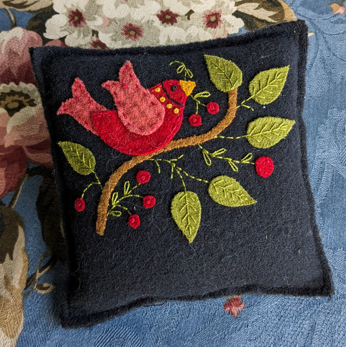 Americana Needlework Accessories - Wool Applique Pattern - Shipped