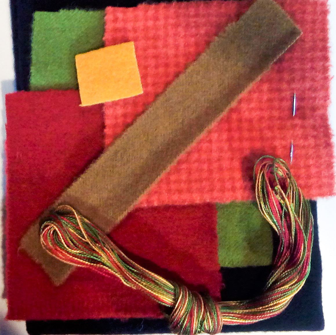 Americana Needlework Accessories - Wool Applique Pattern - Shipped