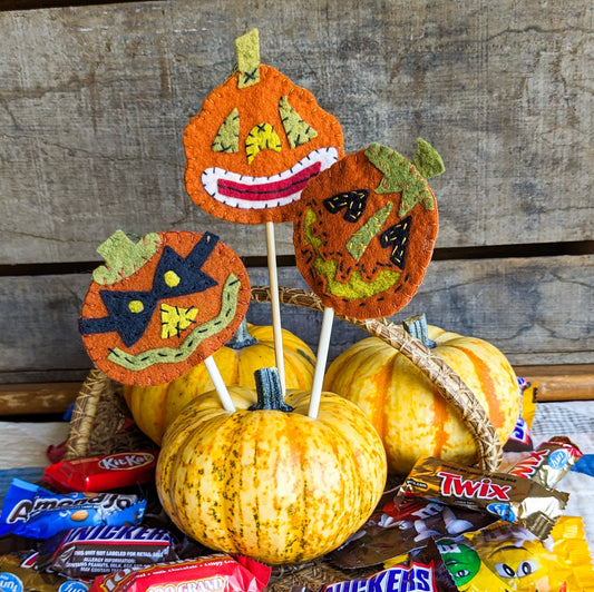 Punkin' Pals Pins - Wool Applique Pattern - Shipped
