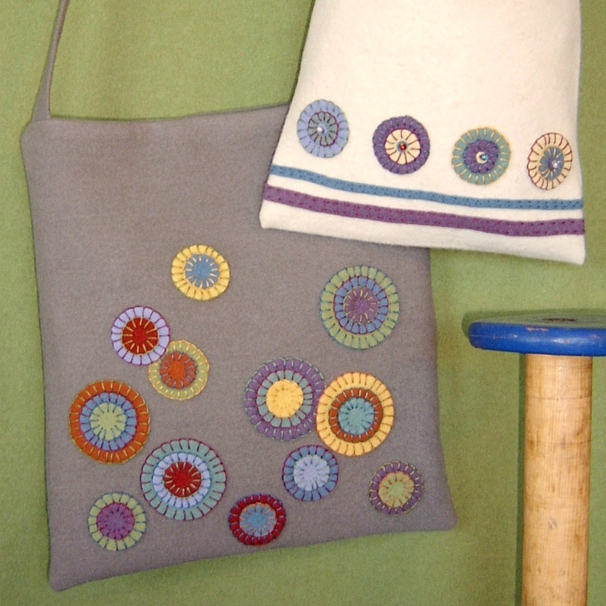 Penny Purse Pair - Wool Applique - Shipped