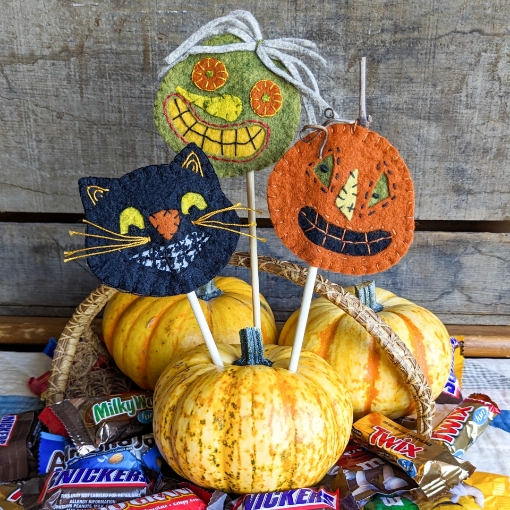 Happy Halloween Pins - Wool Applique Complete Kit