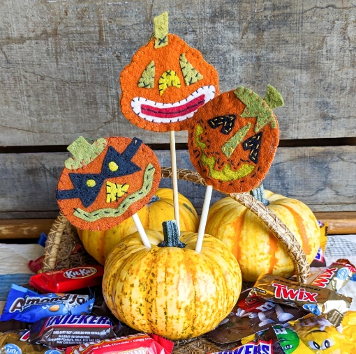 Punkin' Pals Pins - Wool Applique Complete Kit